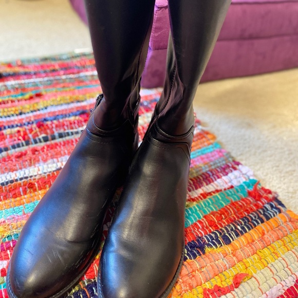 KNEE HIGH BLACK BOOTS - Picture 5 of 5